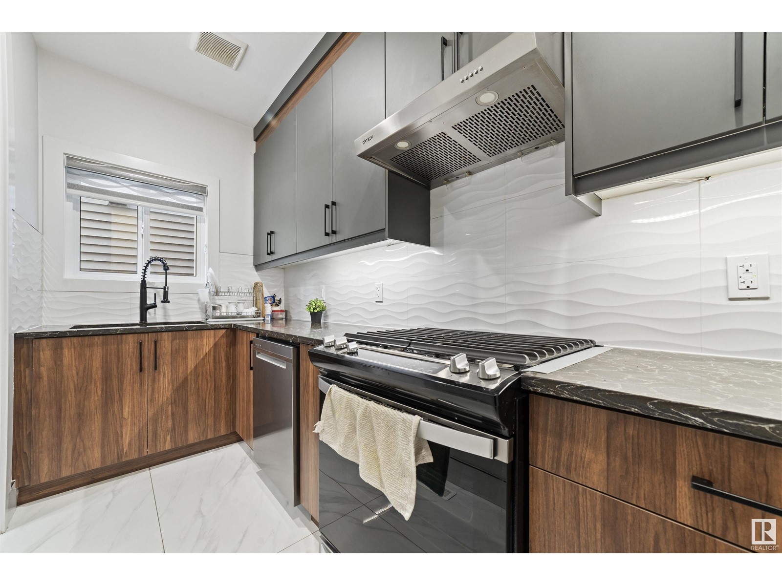 1811 17 Av Nw, Edmonton, Alberta  T6T 2N2 - Photo 23 - E4431361