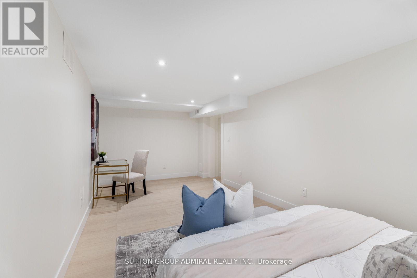 216 Glencairn Avenue, Toronto, Ontario  M4R 1N2 - Photo 34 - C12089223