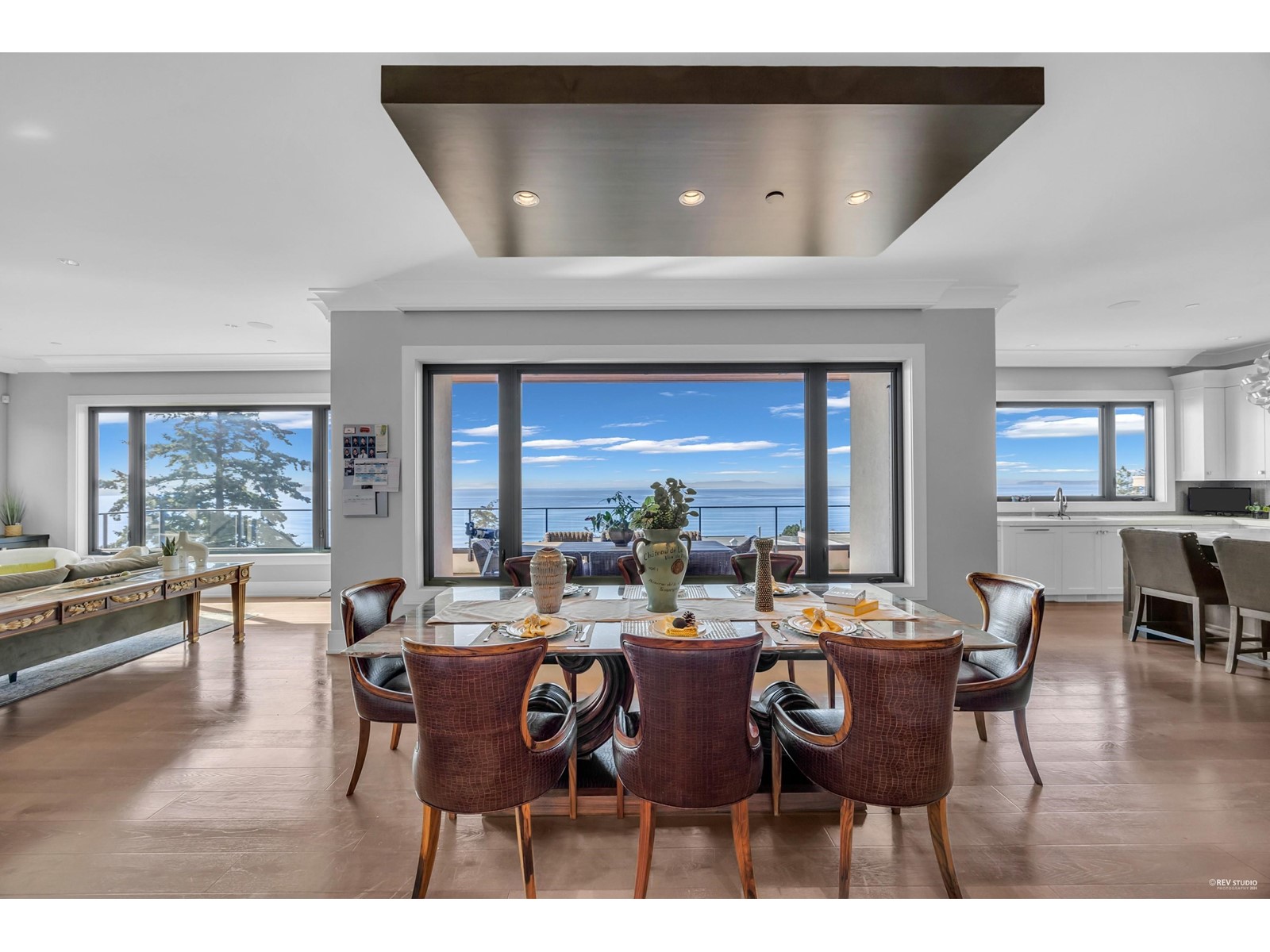 14442 Magdalen Avenue, White Rock, British Columbia  V4B 2X6 - Photo 6 - R2991515