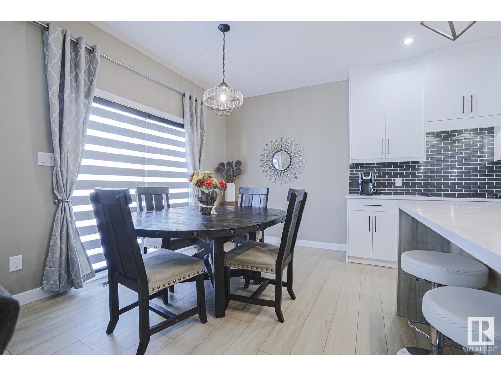 Property at 84 Meadowland WY image 1