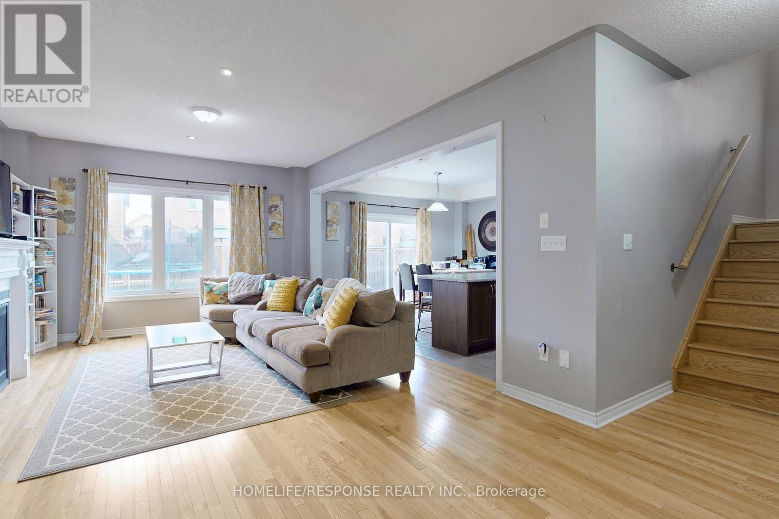 846 Groveland Avenue, Oshawa, Ontario  L1K 0W1 - Photo 3 - E12089199