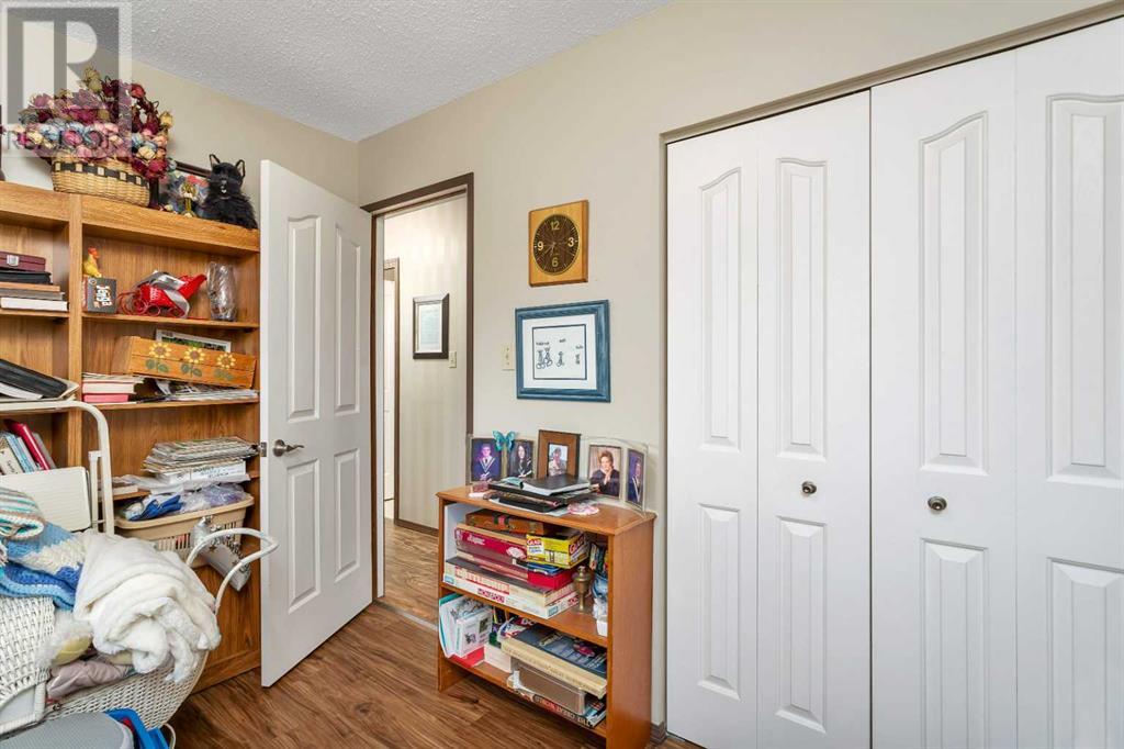 4 Brookes Crescent, Red Deer, Alberta  T4R 2L9 - Photo 20 - A2212509