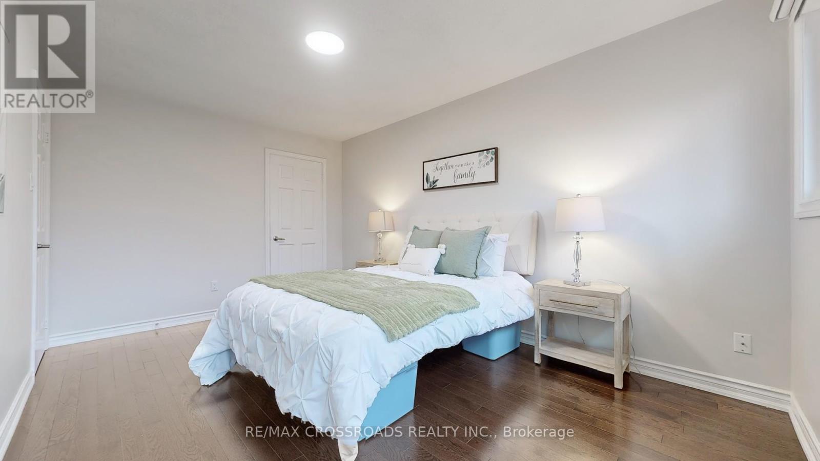 328 Atha Avenue, Richmond Hill, Ontario  L4C 2J7 - Photo 27 - N12089147