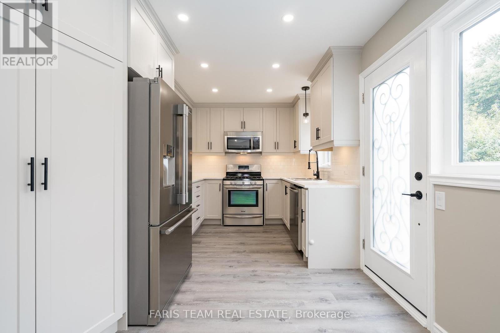 Property at 76 MARSHALL STREET image 5