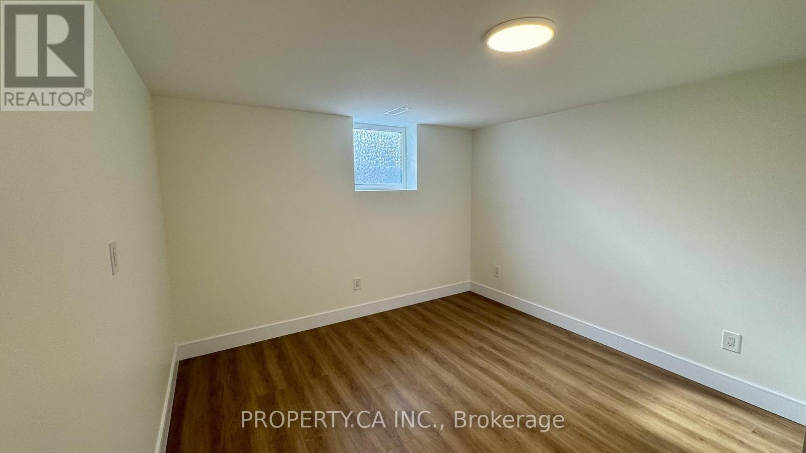 Lower 1 - 60 Lightwood Drive, Toronto, Ontario  M9V 2Z2 - Photo 6 - W12088983