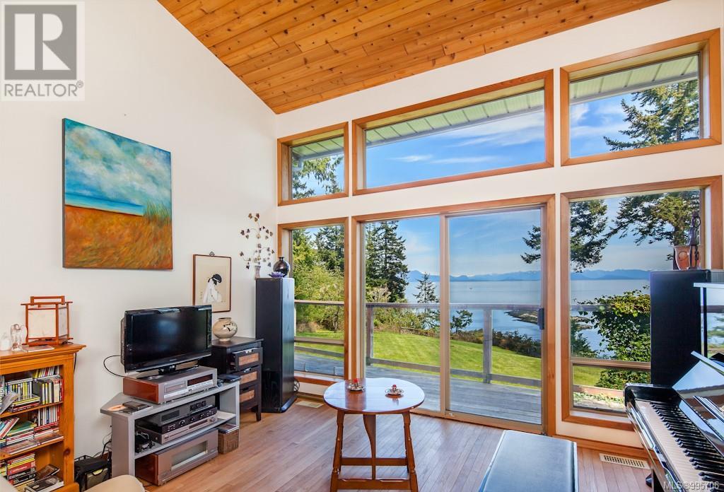 1180 Berry Point Rd, Gabriola Island, British Columbia  V0R 1X1 - Photo 19 - 995706