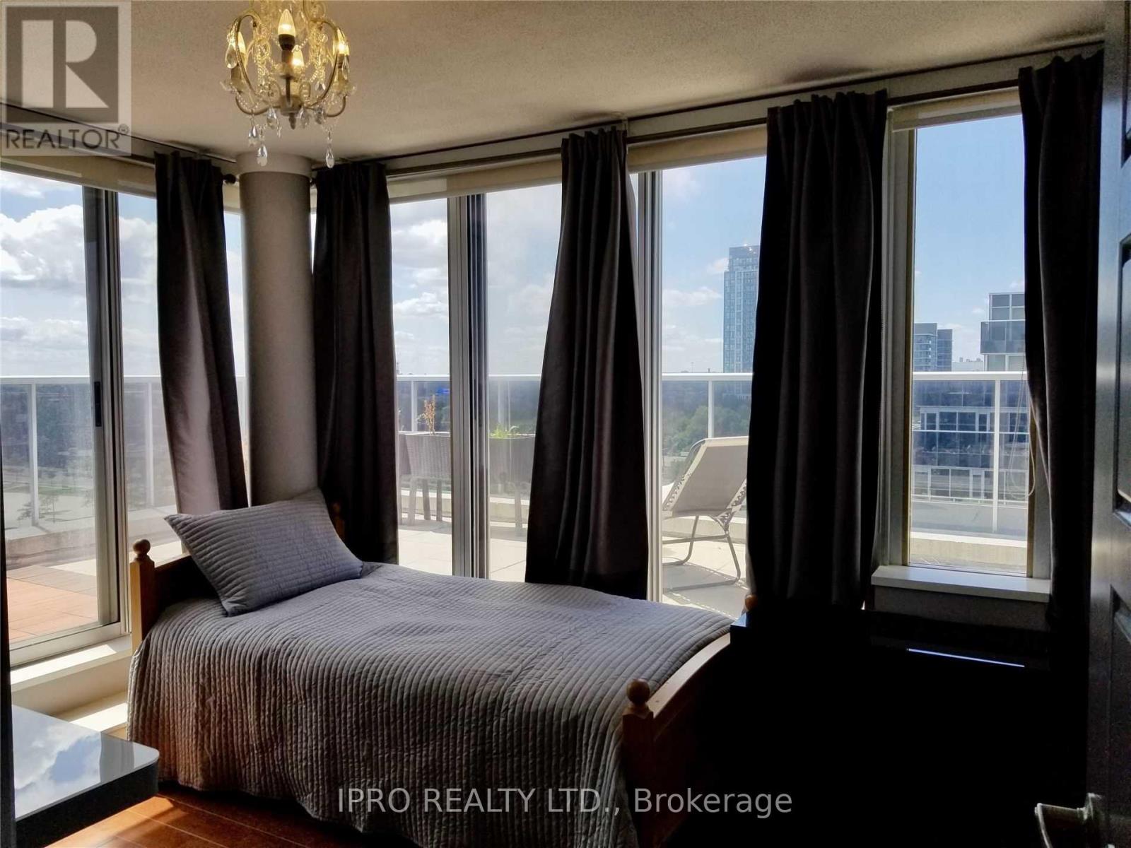 Ph919 - 1040 The Queensway Avenue, Toronto, Ontario  M8Z 0A7 - Photo 11 - W12089163