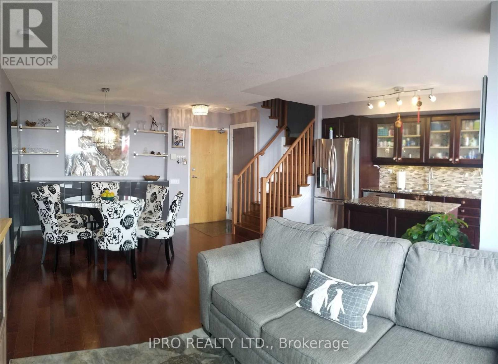 Ph919 - 1040 The Queensway Avenue, Toronto, Ontario  M8Z 0A7 - Photo 2 - W12089163