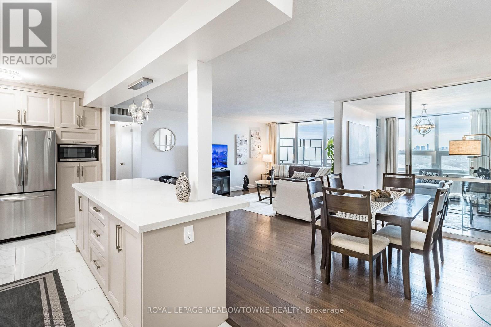 406 - 61 Richview Road, Toronto (Humber Heights), Ontario  M9A 4M8 - Photo 11 - W12089210