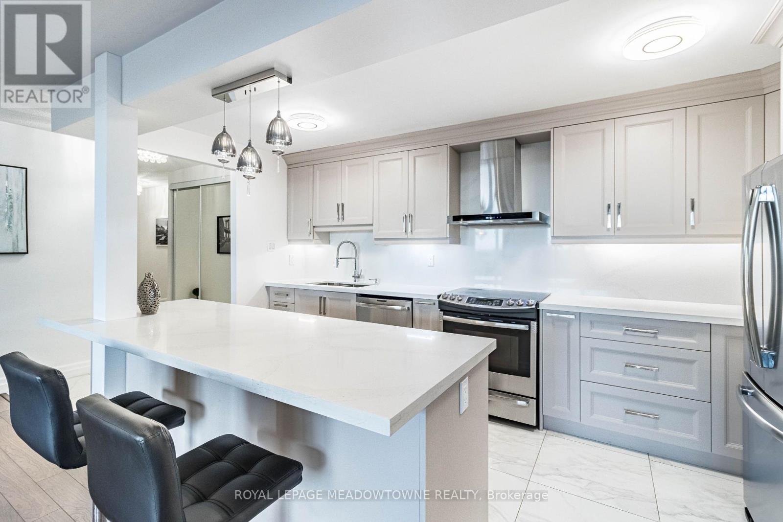 406 - 61 Richview Road, Toronto (Humber Heights), Ontario  M9A 4M8 - Photo 15 - W12089210