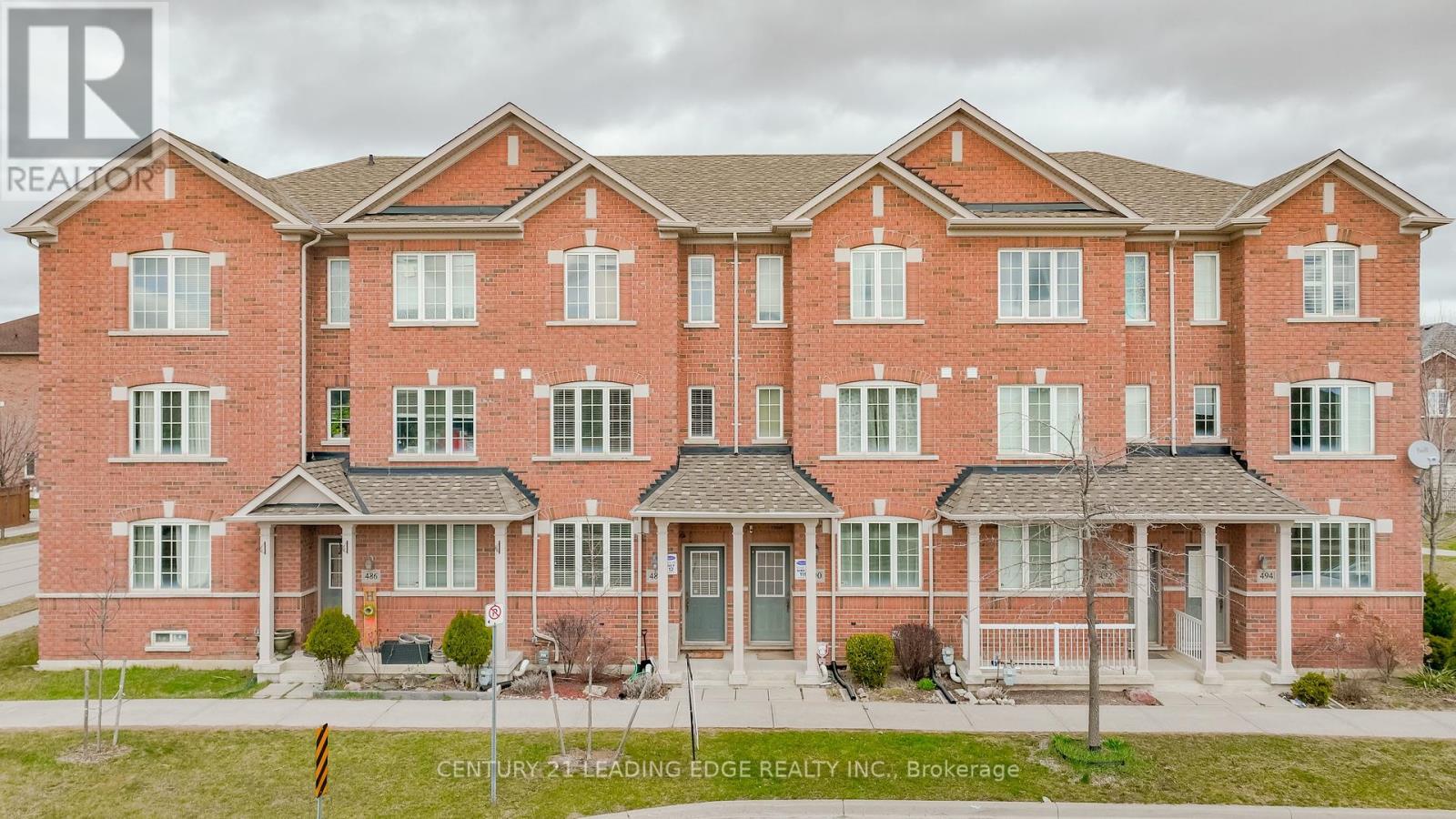 Property at 488 RIVERLANDS AVENUE image 2