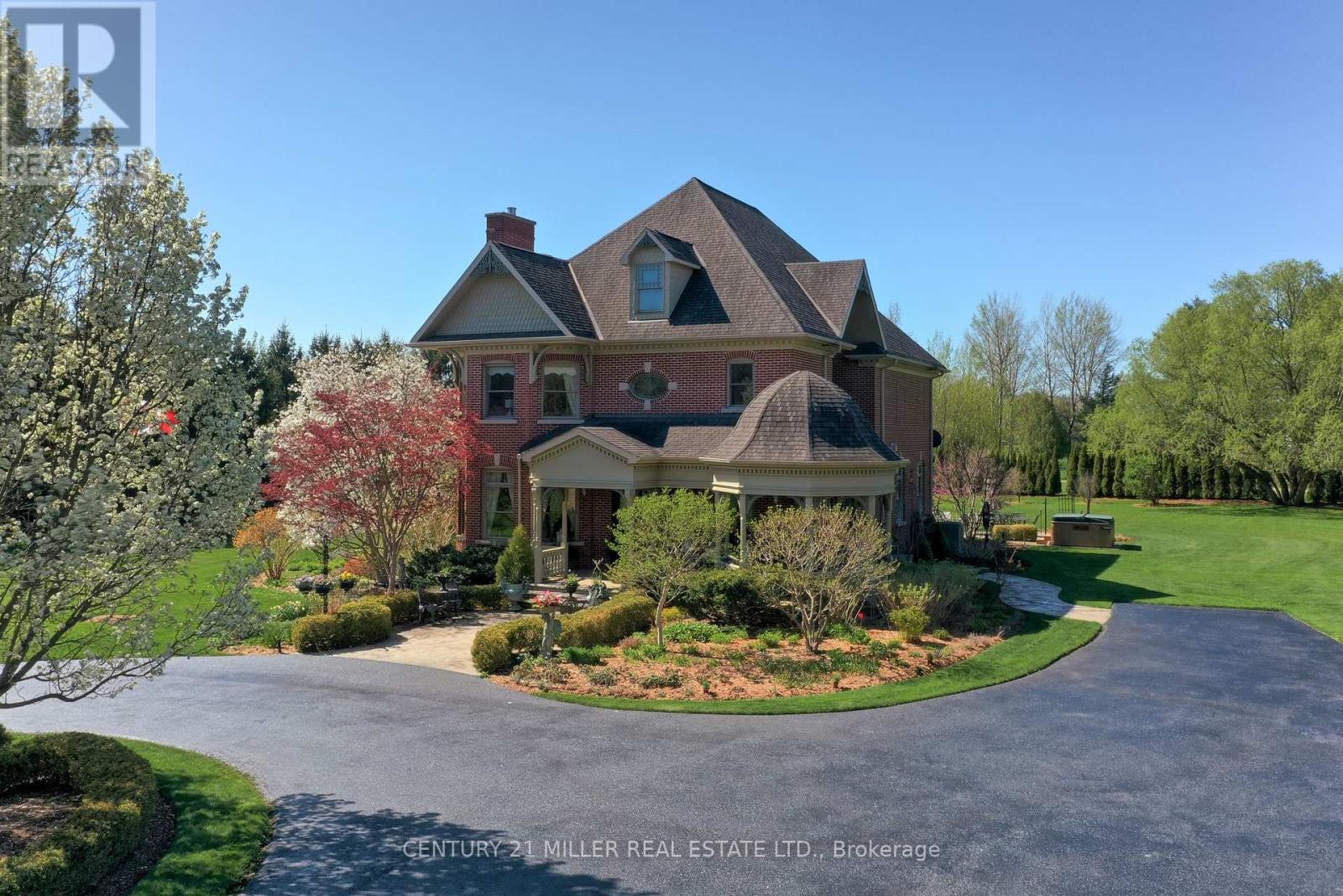 6416 Mcniven Road, Burlington, Ontario  L7P 0K5 - Photo 3 - W12089291