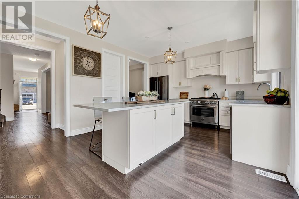 Property at 210 DOLMAN Street image 5