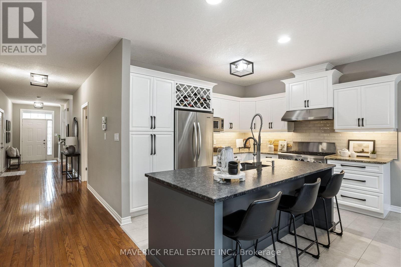 1787 Ironwood Road, London, Ontario  N6K 5C7 - Photo 10 - X12077632