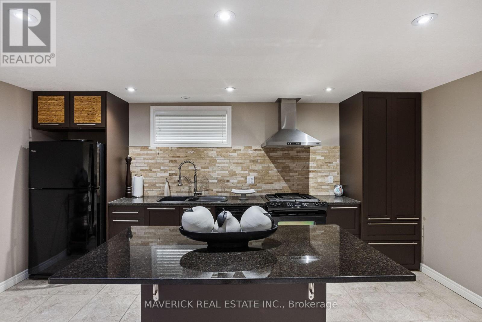 1787 Ironwood Road, London, Ontario  N6K 5C7 - Photo 27 - X12077632