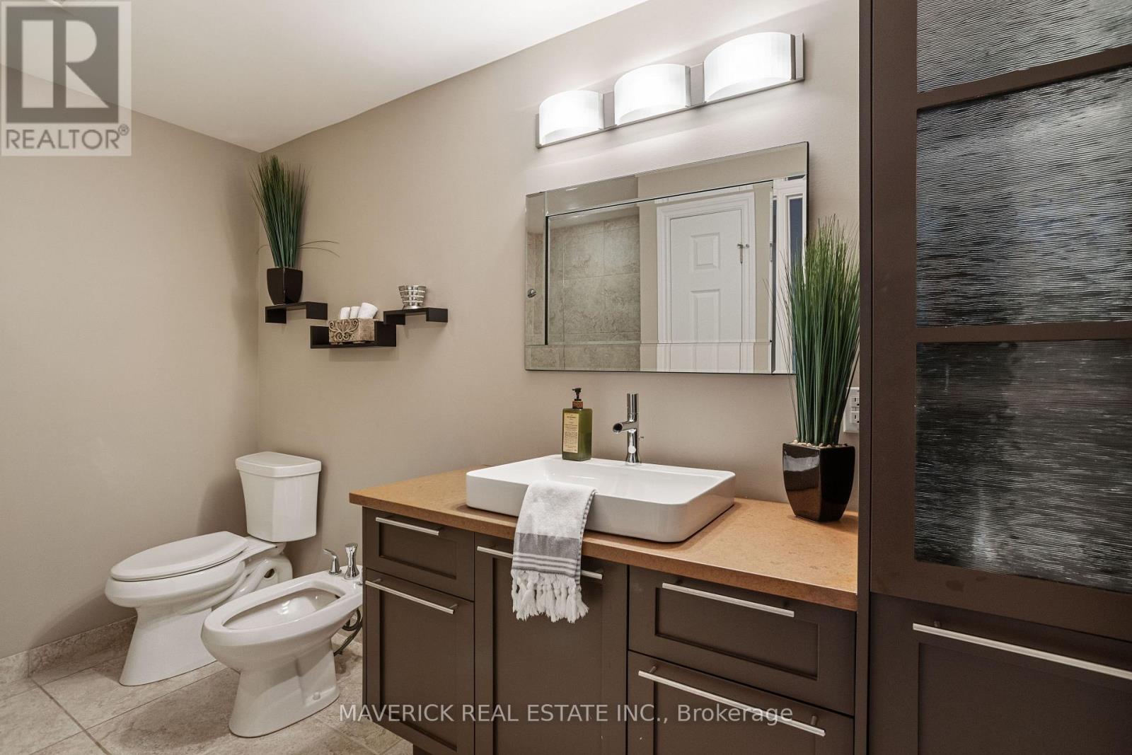 1787 Ironwood Road, London, Ontario  N6K 5C7 - Photo 30 - X12077632
