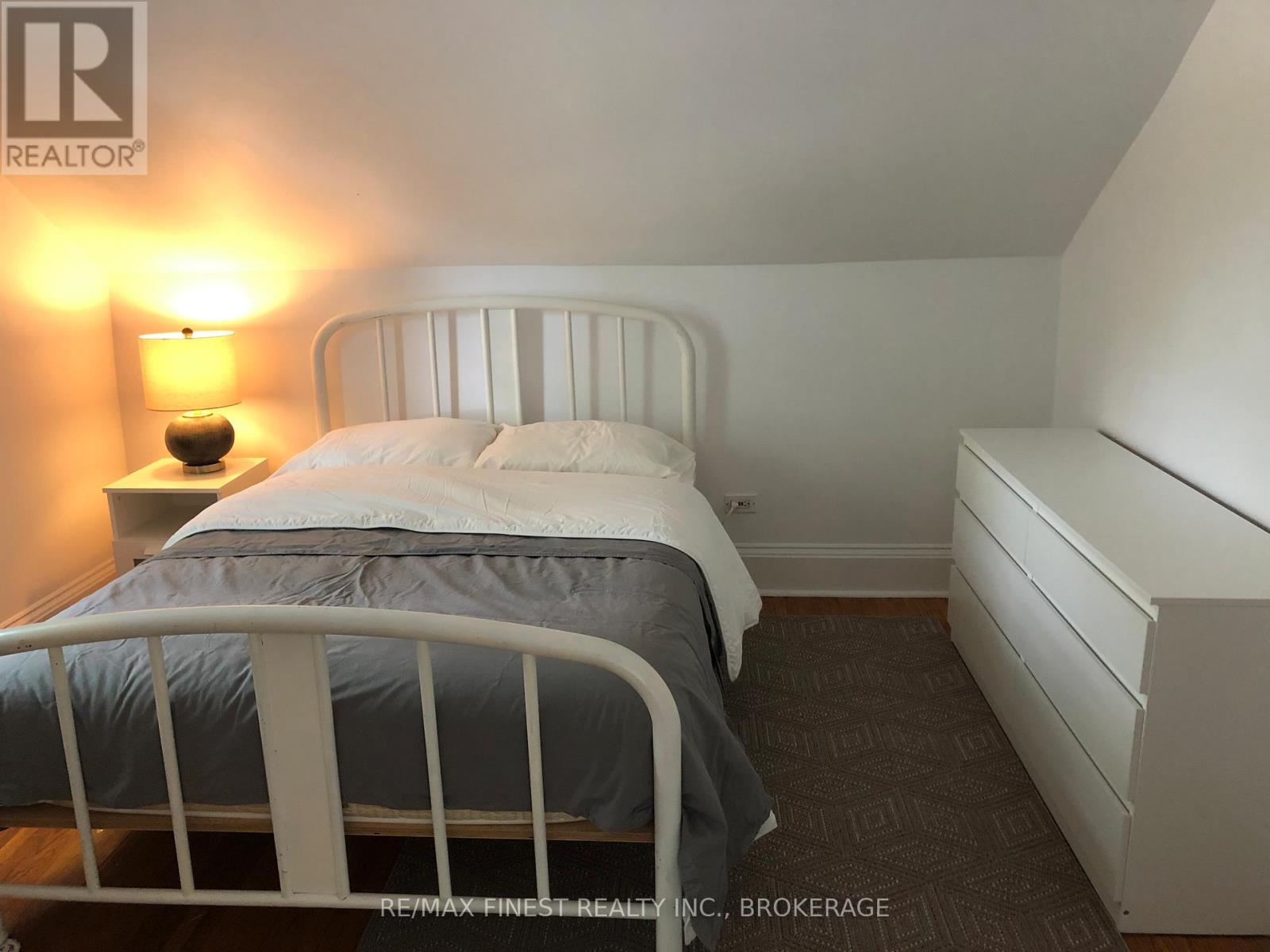 321 Regent Street, Kingston (Central City East), Ontario  K7L 4K7 - Photo 12 - X12089305