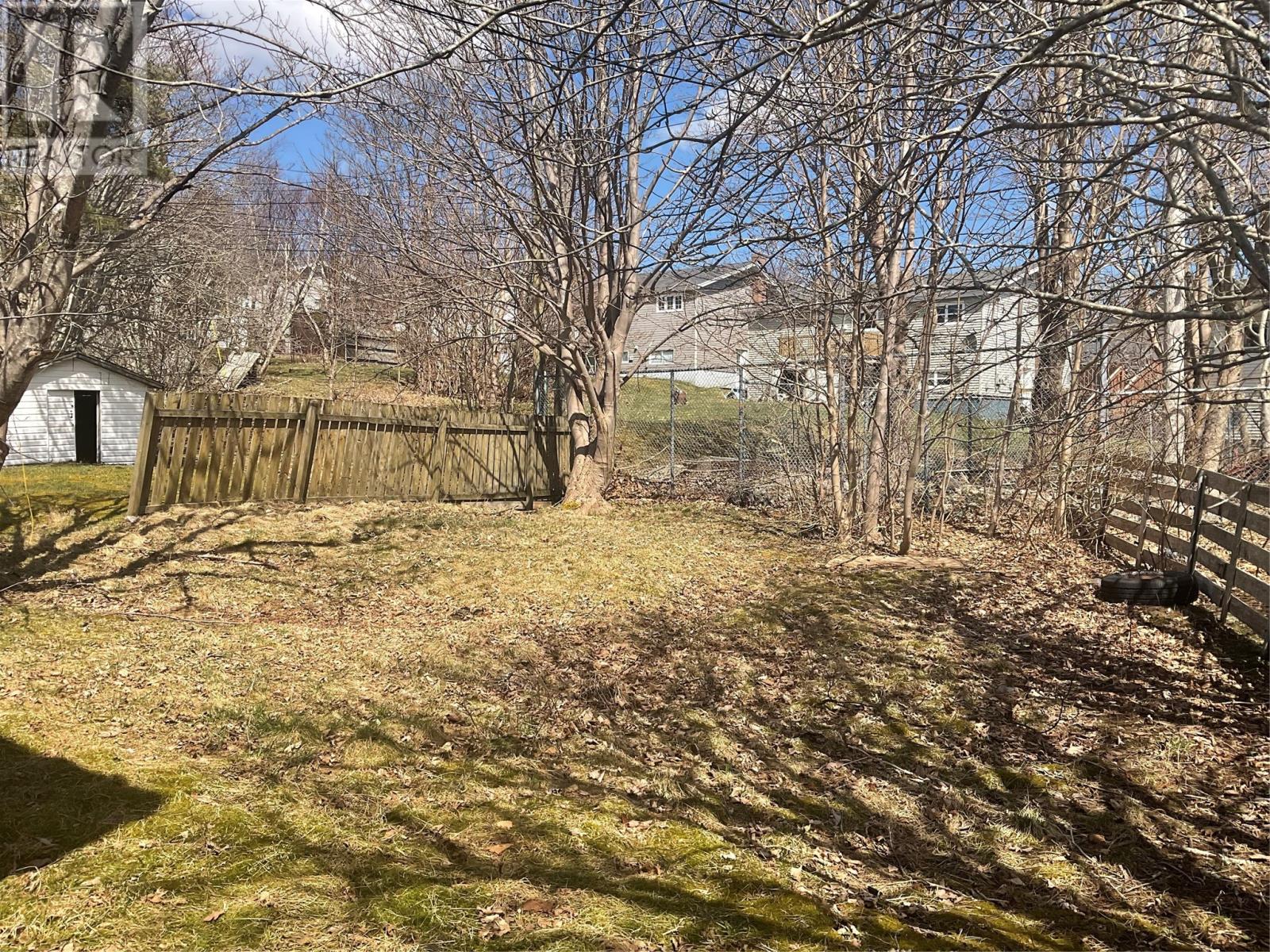 Property at 8 Pinsent Place image 5