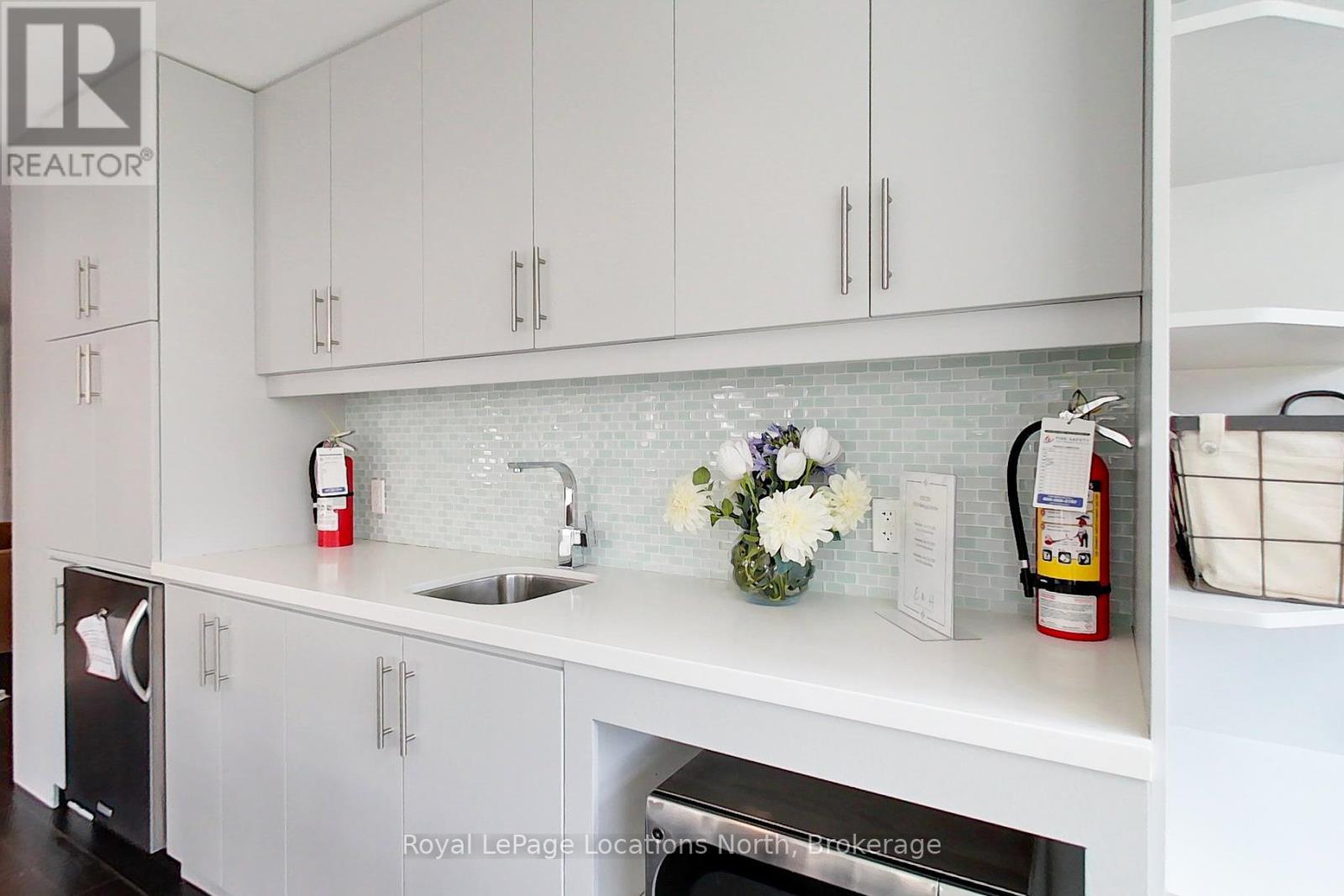 111 - 1 Shipyard Lane, Collingwood, Ontario  L9Y 0W2 - Photo 33 - S12089313