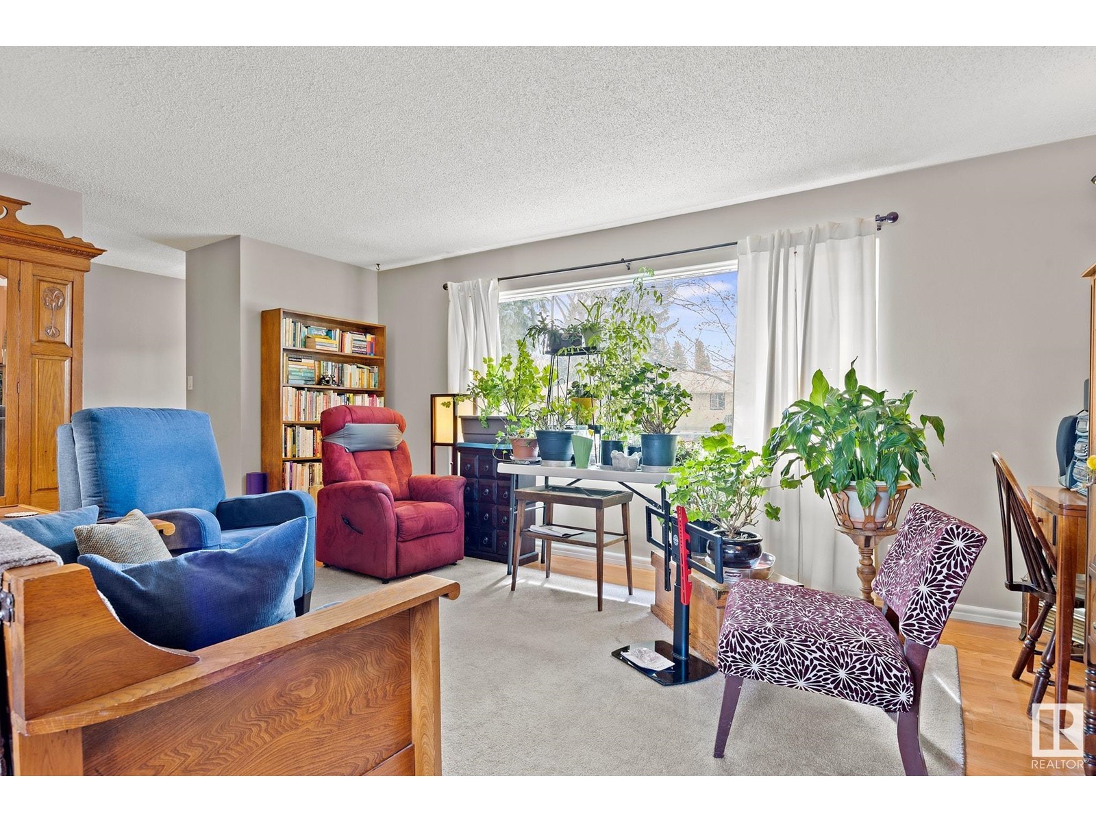 Property at 6707 85 ST NW image 5