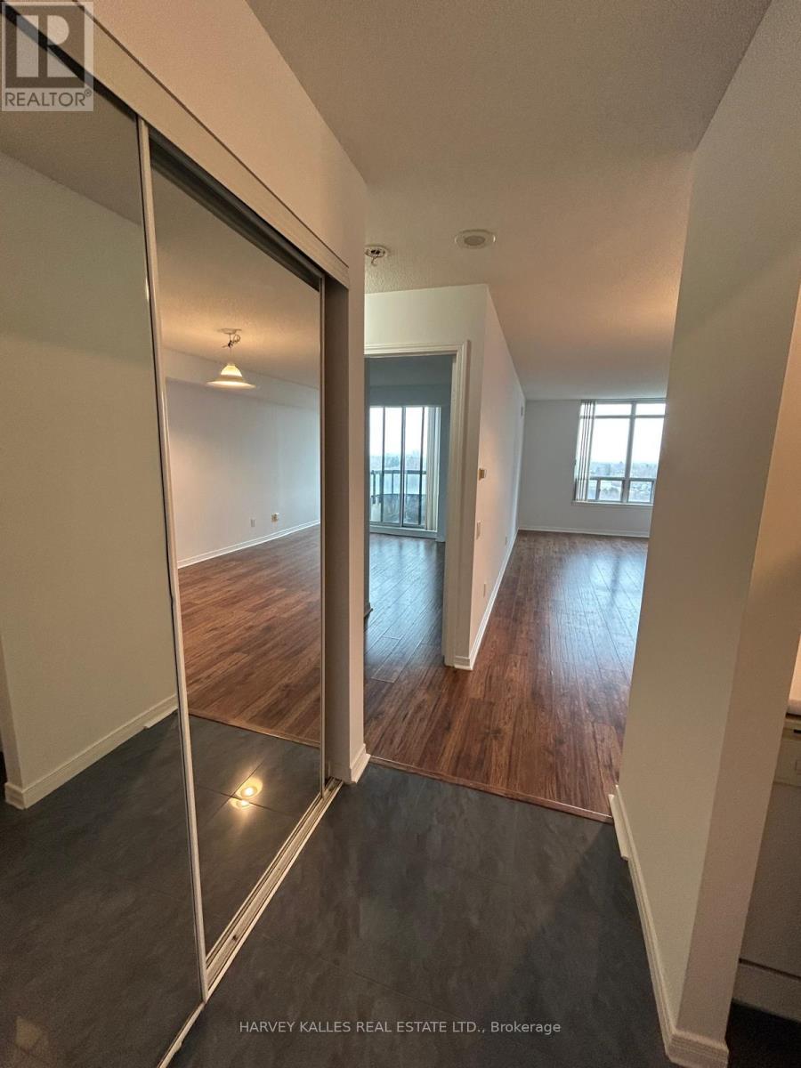 808 - 8 Hillcrest Avenue, Toronto, Ontario  M2N 3N5 - Photo 2 - C12089297