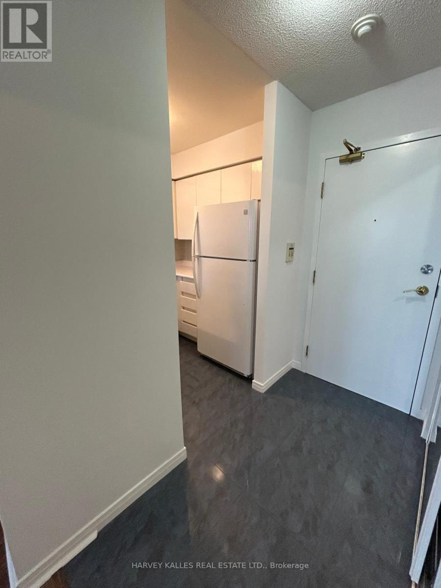 808 - 8 Hillcrest Avenue, Toronto, Ontario  M2N 3N5 - Photo 3 - C12089297