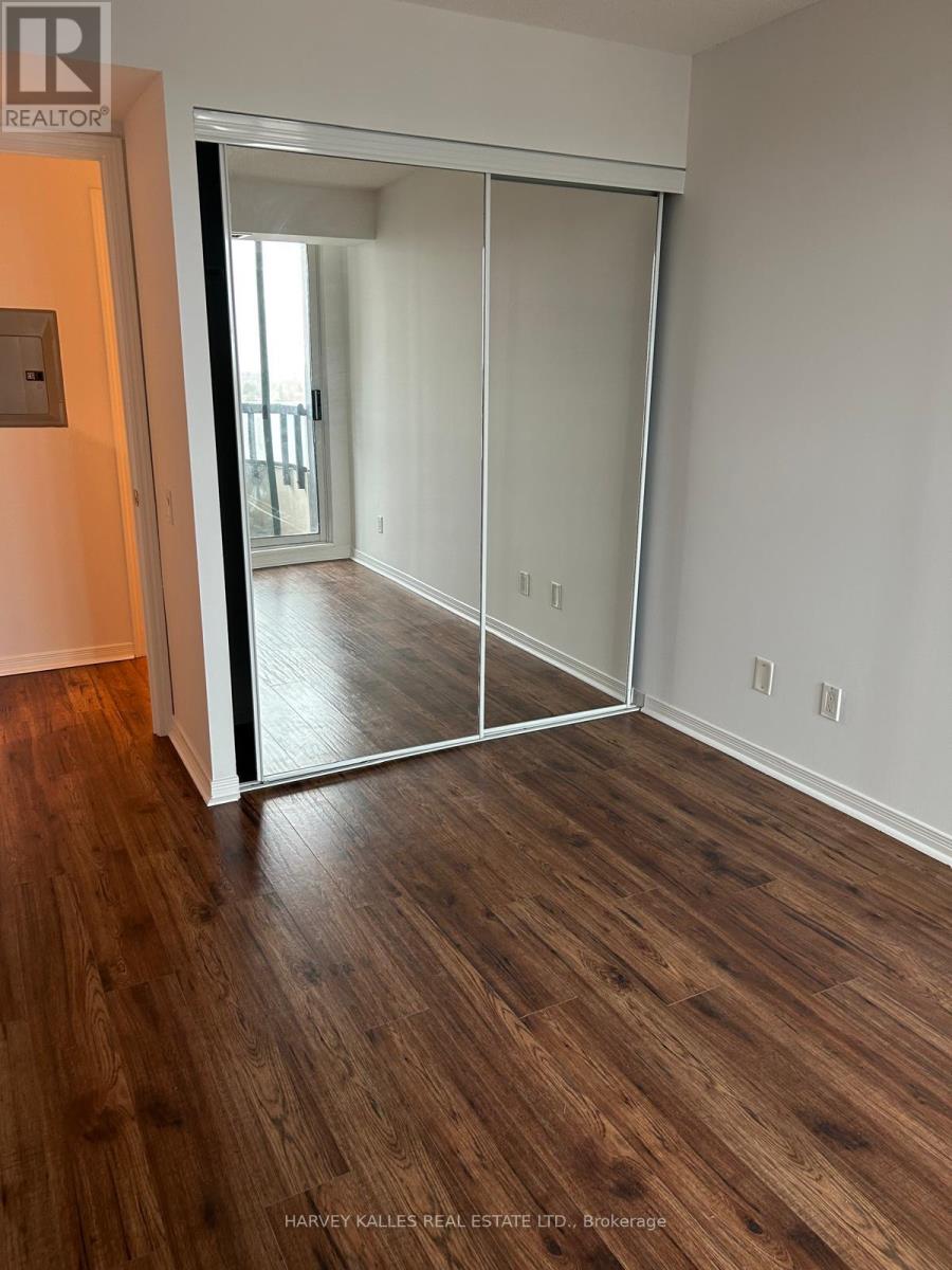 808 - 8 Hillcrest Avenue, Toronto, Ontario  M2N 3N5 - Photo 6 - C12089297