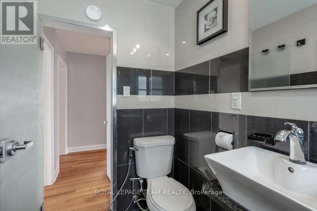 663 Tweedsmuir Avenue, Ottawa, Ontario  K1Z 5P7 - Photo 18 - X12089330