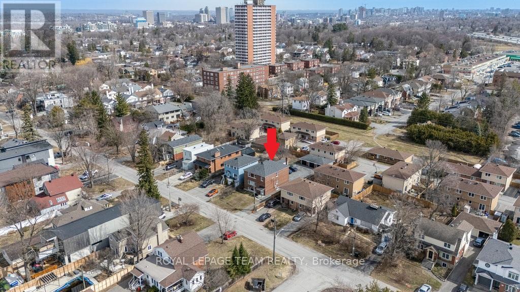 663 Tweedsmuir Avenue, Ottawa, Ontario  K1Z 5P7 - Photo 27 - X12089330