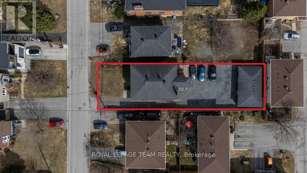 Property at 663 TWEEDSMUIR AVENUE image 4