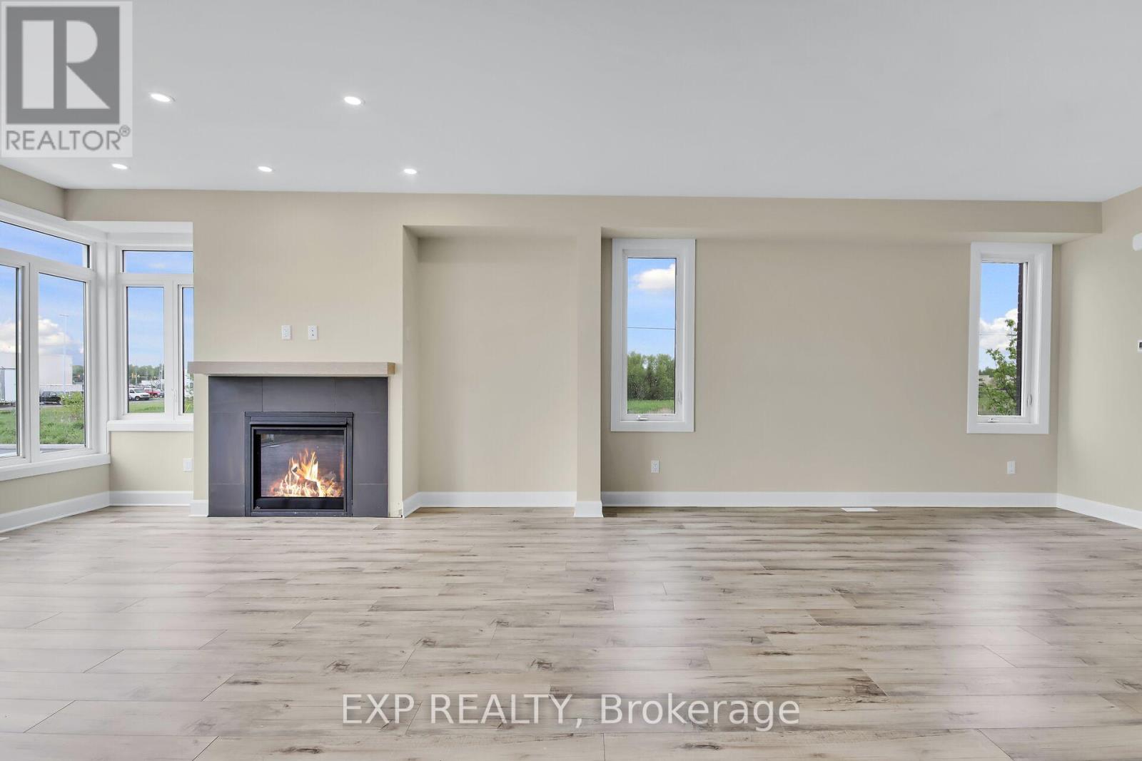 15 Reynolds Avenue, Carleton Place, Ontario  K7C 0W4 - Photo 11 - X12089376