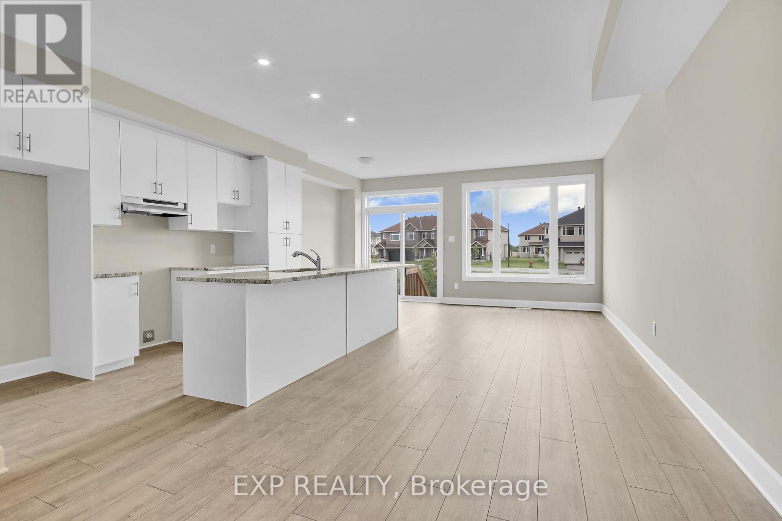 23 Reynolds Avenue, Carleton Place, Ontario  K7C 0W4 - Photo 4 - X12089388
