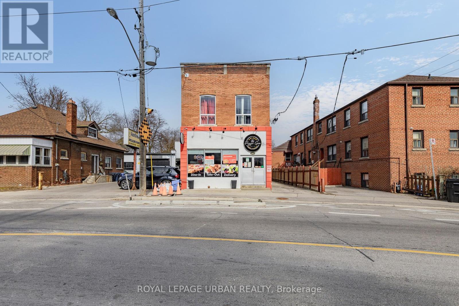 1201 BROADVIEW AVENUE, Toronto, Ontario