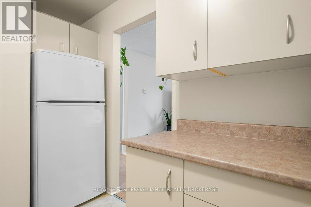 208 - 316 Kingsdale Avenue, Kingston (East Gardiners Rd), Ontario  K7M 8S2 - Photo 18 - X12089185