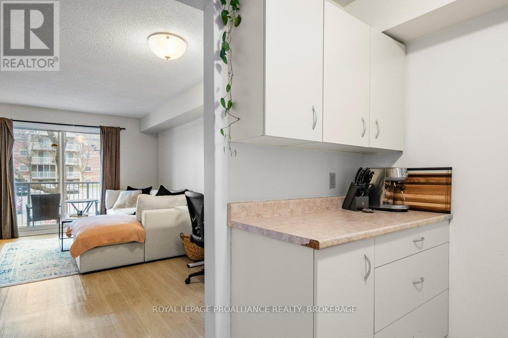 208 - 316 Kingsdale Avenue, Kingston (East Gardiners Rd), Ontario  K7M 8S2 - Photo 16 - X12089185