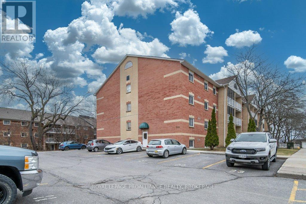 208 - 316 Kingsdale Avenue, Kingston (East Gardiners Rd), Ontario  K7M 8S2 - Photo 34 - X12089185