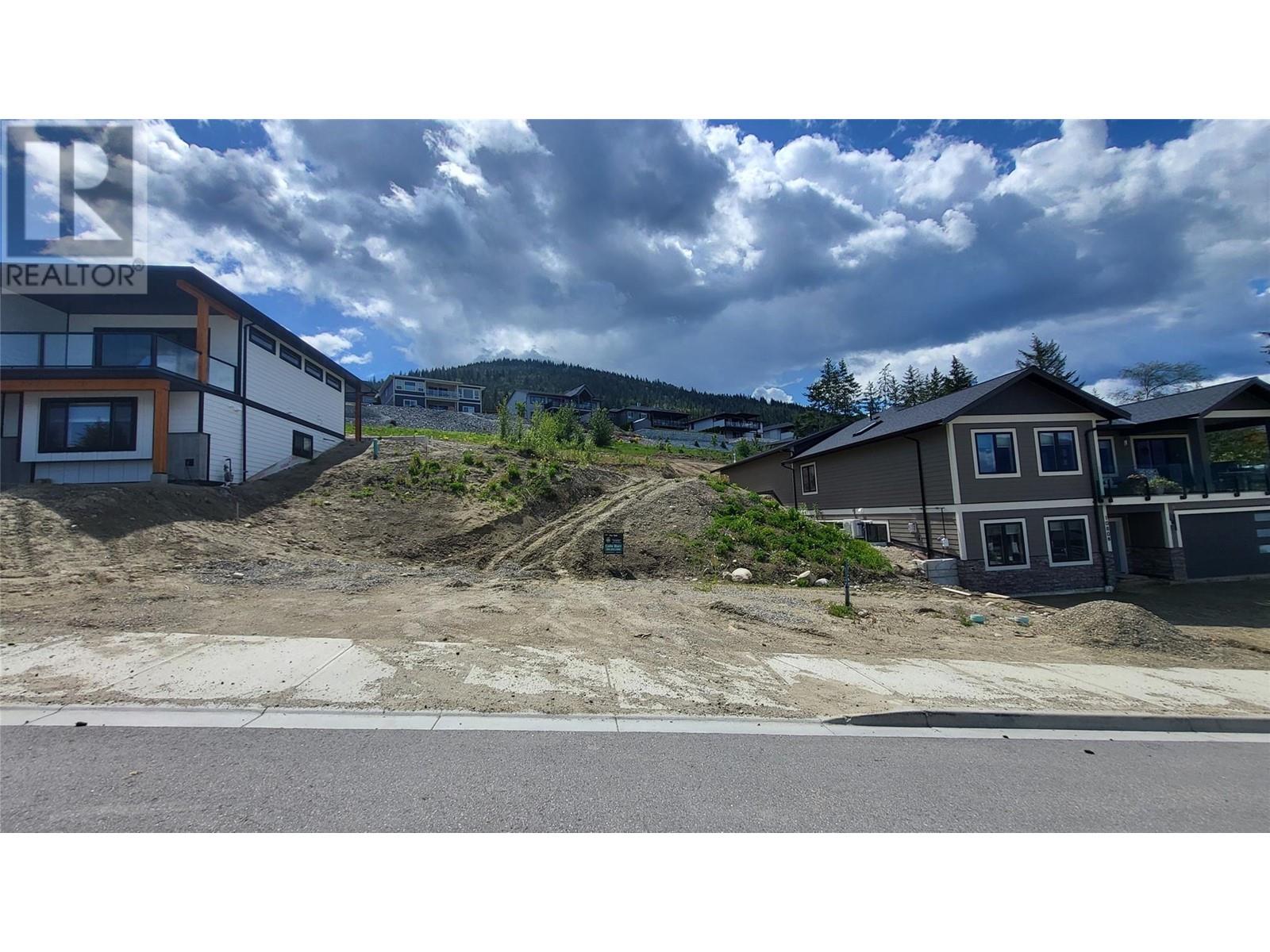 1120 16 Avenue Unit# 8 Lot# 8, Salmon Arm, British Columbia  V1E 2Z7 - Photo 4 - 10344052