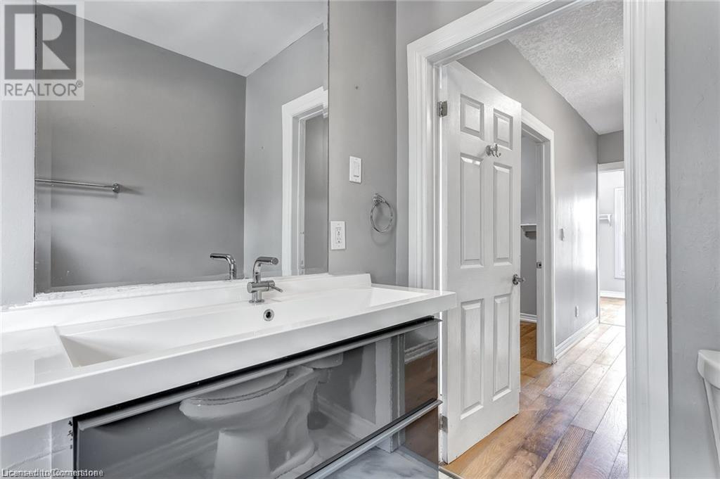 26 Madison Avenue, Hamilton, Ontario  L8L 5Y3 - Photo 12 - 40716545