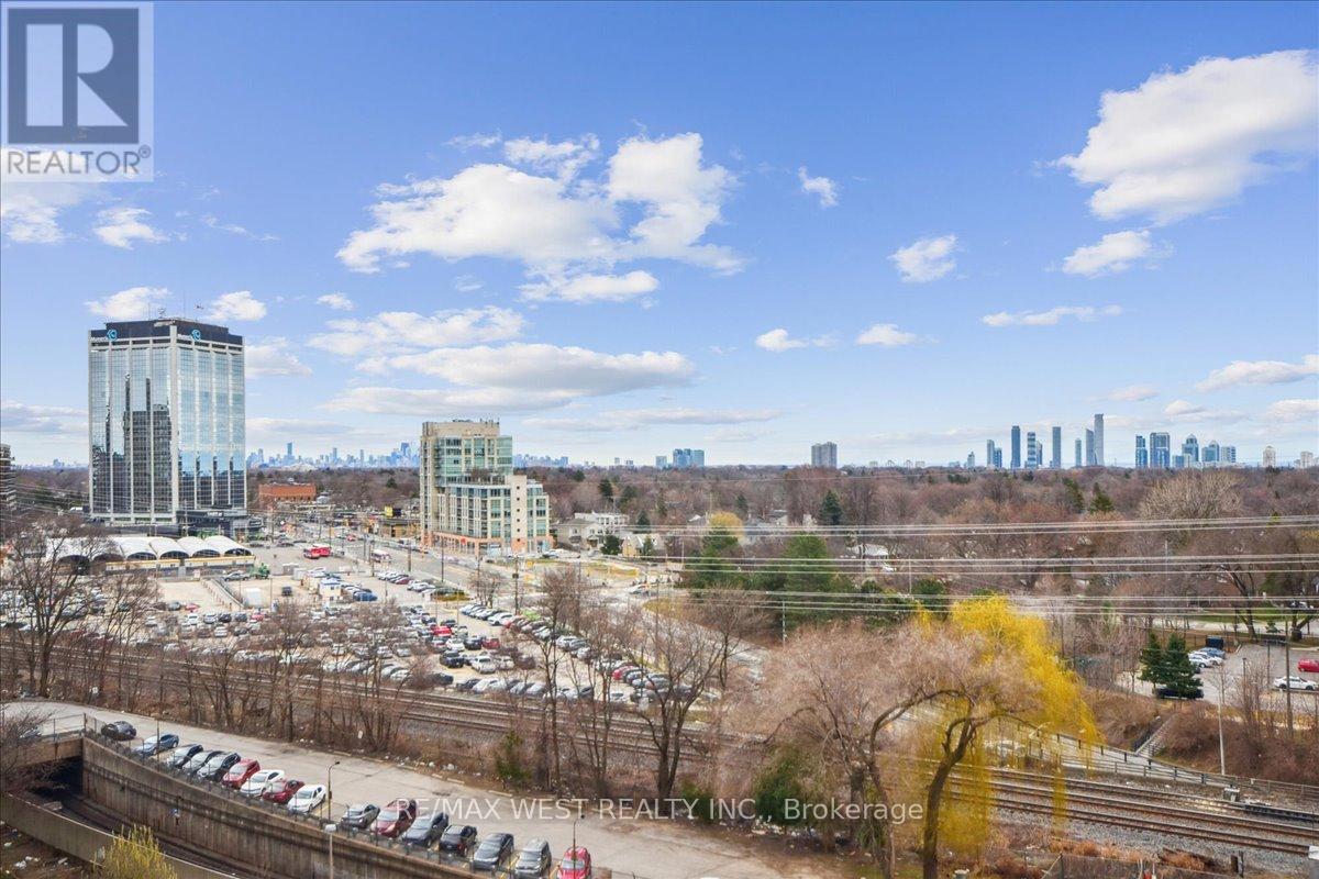 902 - 5 Michael Power Place, Toronto, Ontario  M9A 0A3 - Photo 11 - W12089371