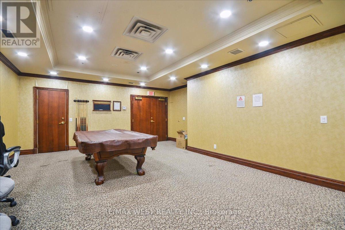 902 - 5 Michael Power Place, Toronto, Ontario  M9A 0A3 - Photo 13 - W12089371