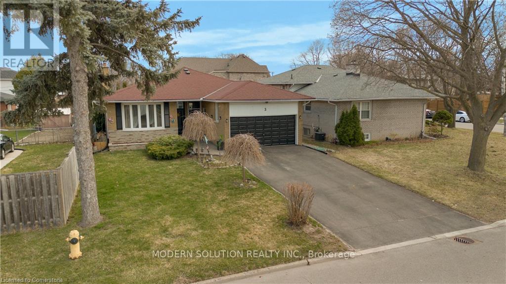 3 HARTSDALE DRIVE, Toronto, Ontario