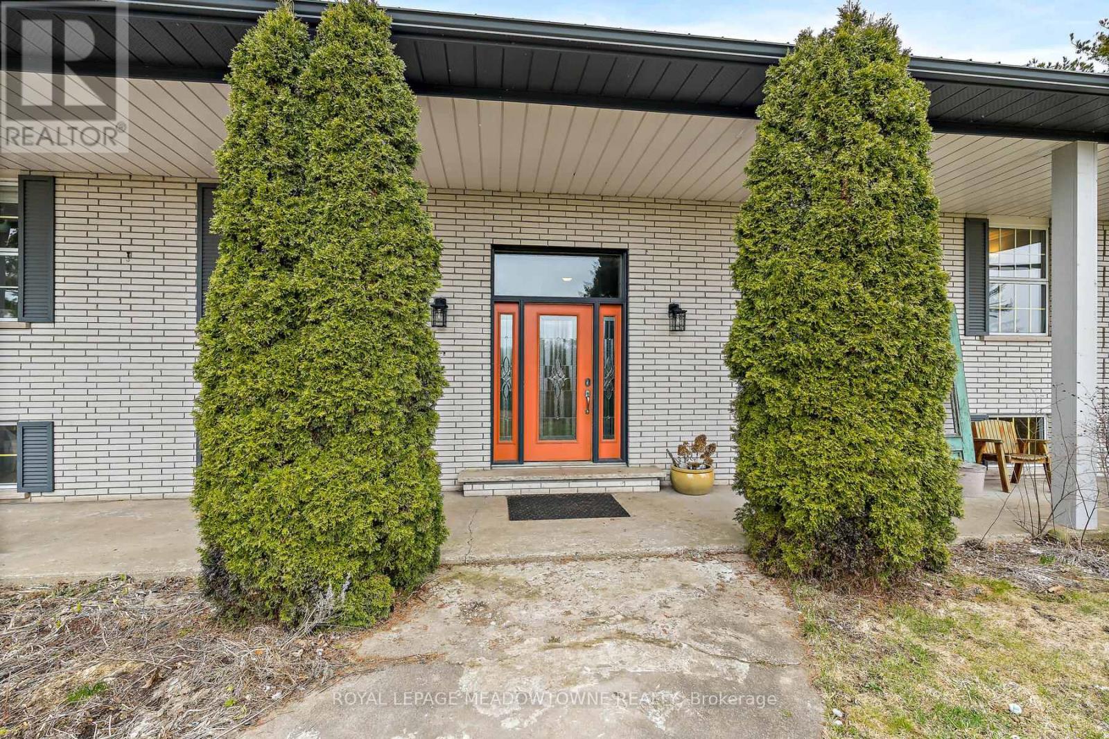 5084 Erin Third Line, Erin, Ontario  L7J 2L8 - Photo 8 - W12089404
