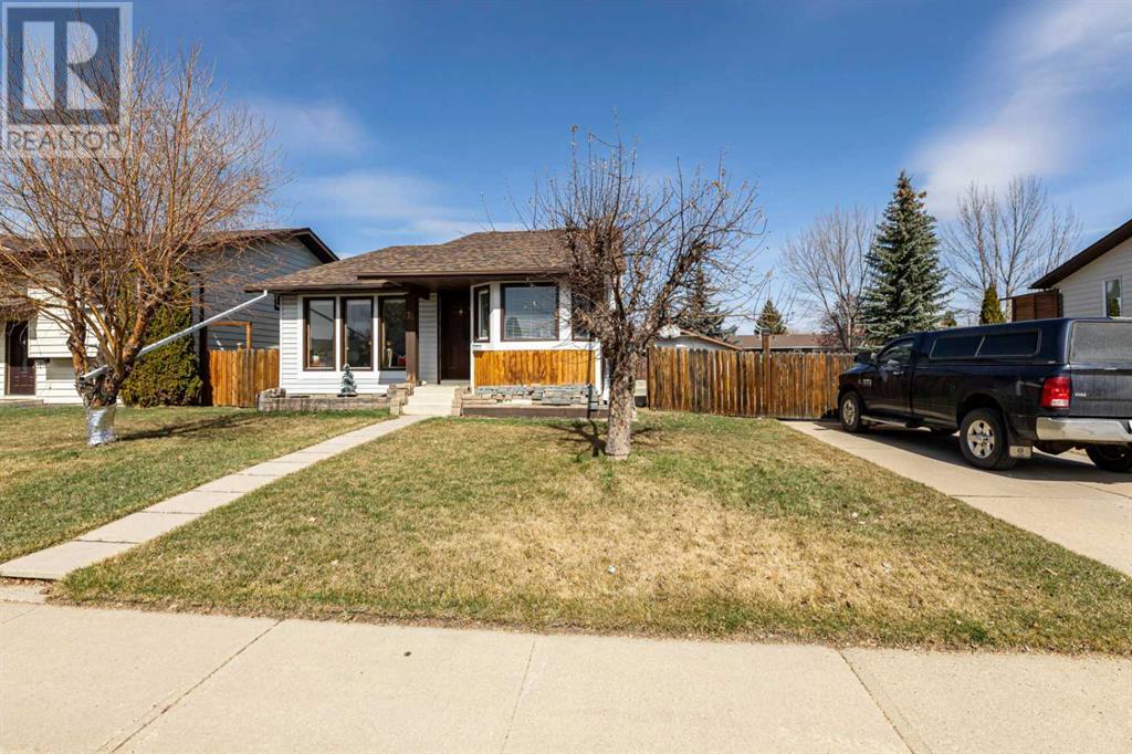 76 Reeves Crescent, Red Deer, Alberta  T4P 2Y5 - Photo 6 - A2211935