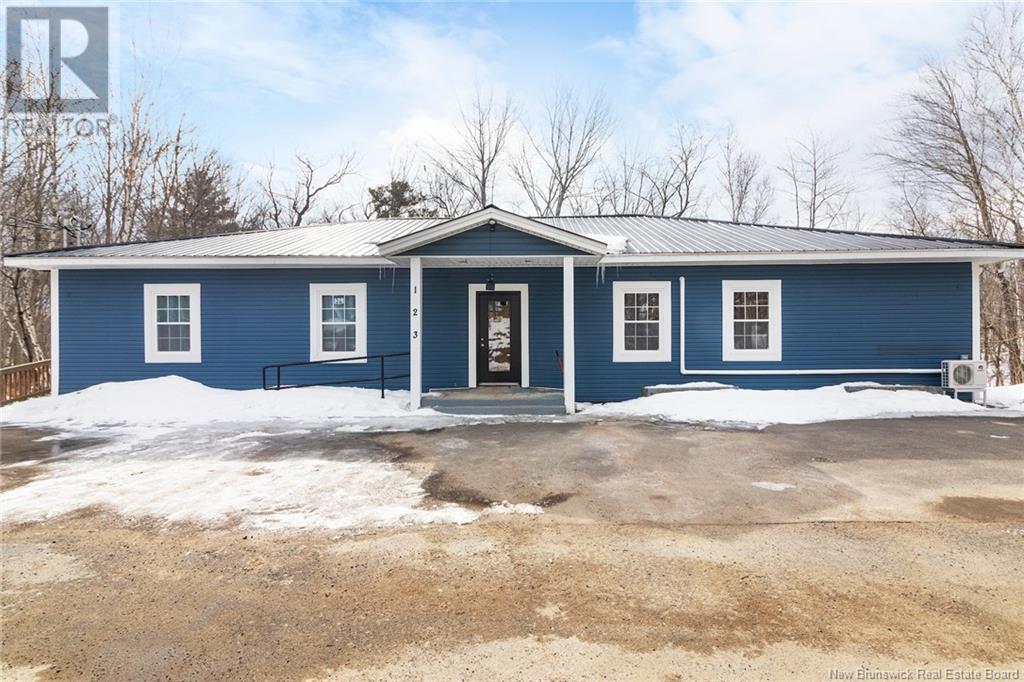 26 Brunswick Street, Minto, New Brunswick