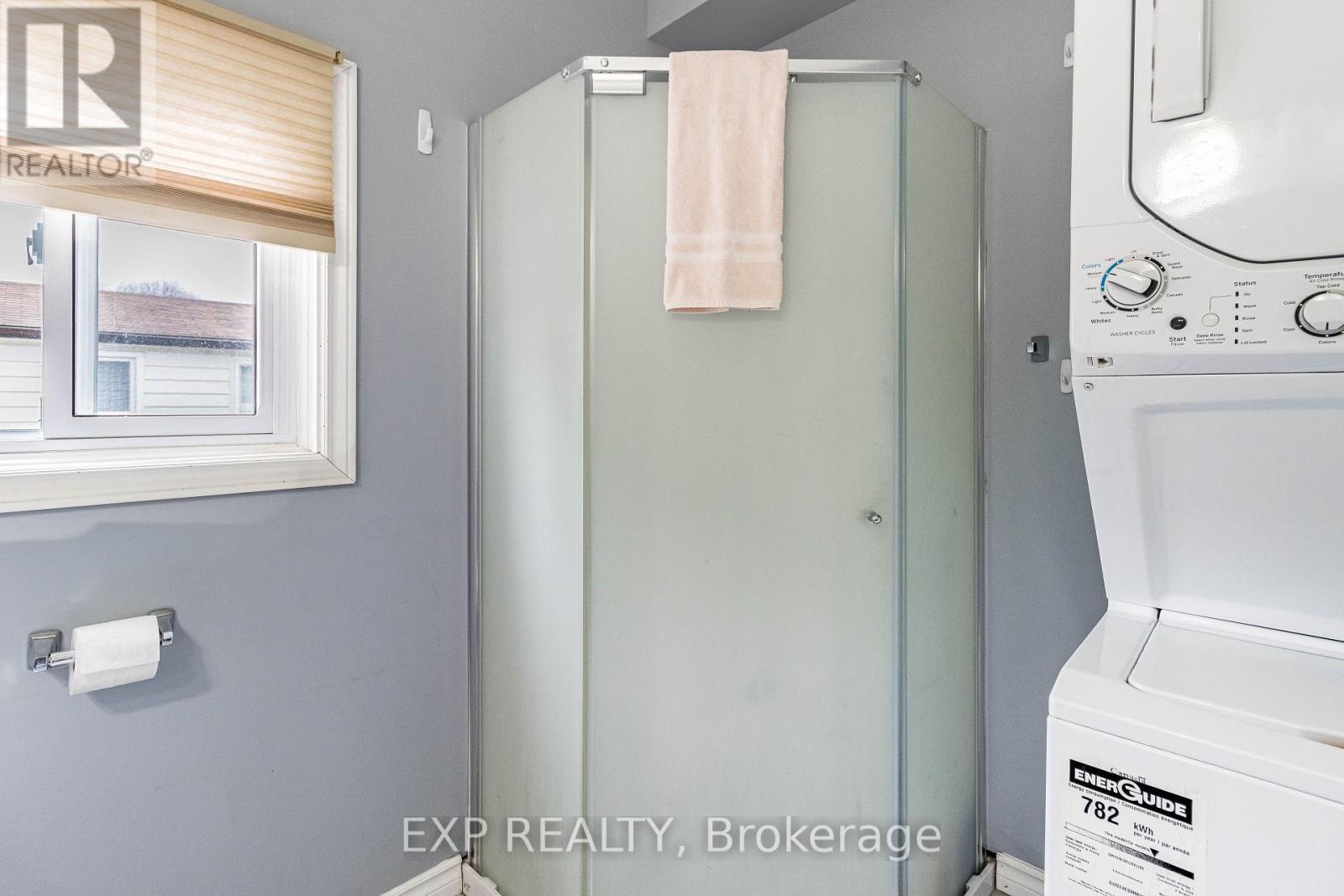 61 Hamel Avenue, Kitchener, Ontario  N2K 1M7 - Photo 25 - X12089302