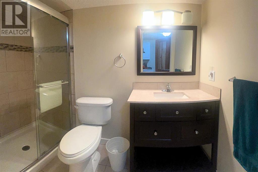 99 Woodglen Circle Sw, Calgary, Alberta  T2W 4J6 - Photo 35 - A2209547