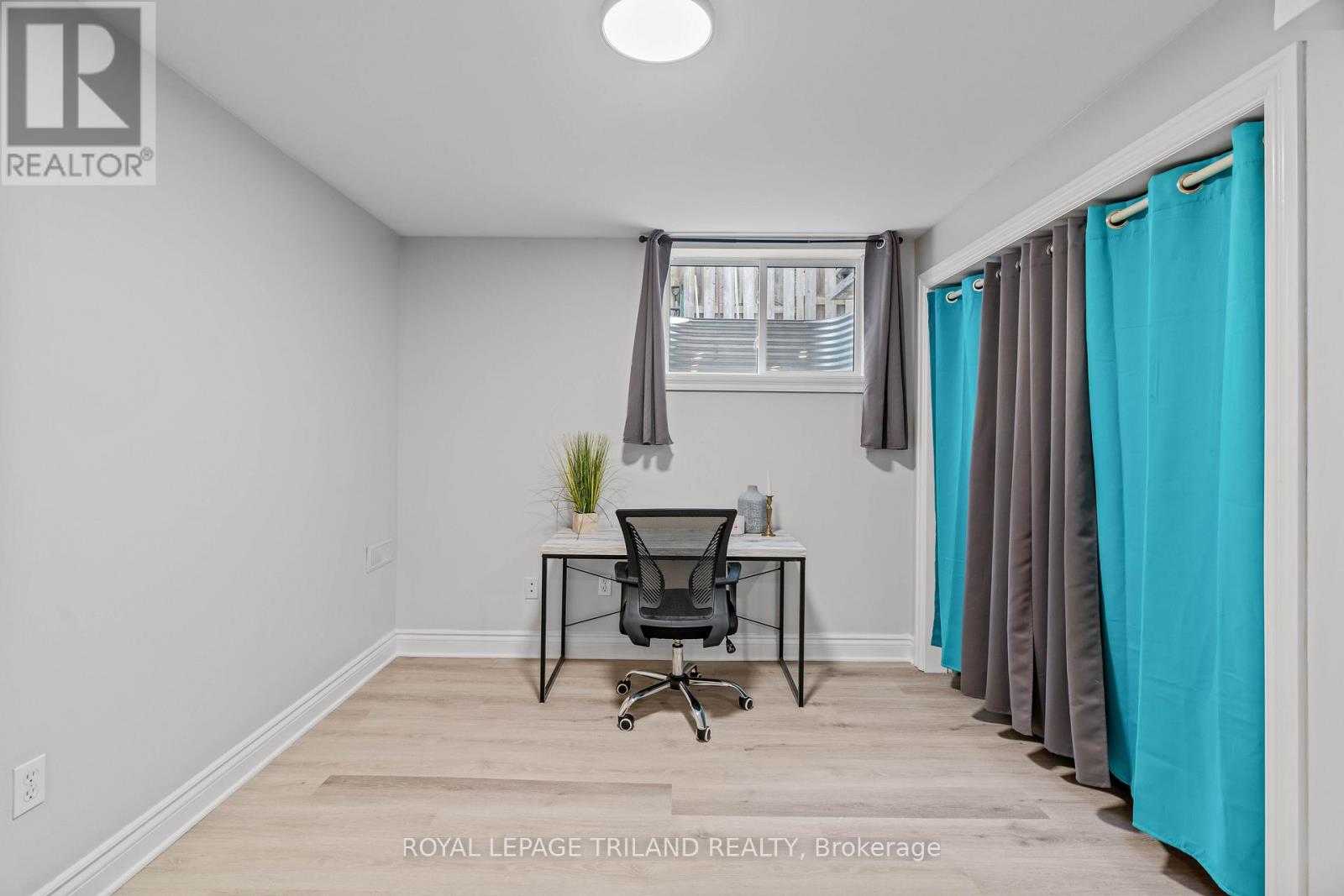 Photo 36 of 41 for 2145 Quarrier Road