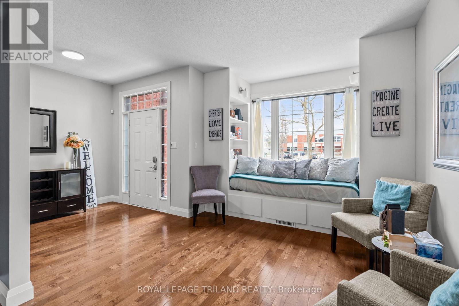 Photo 6 of 41 for 2145 Quarrier Road