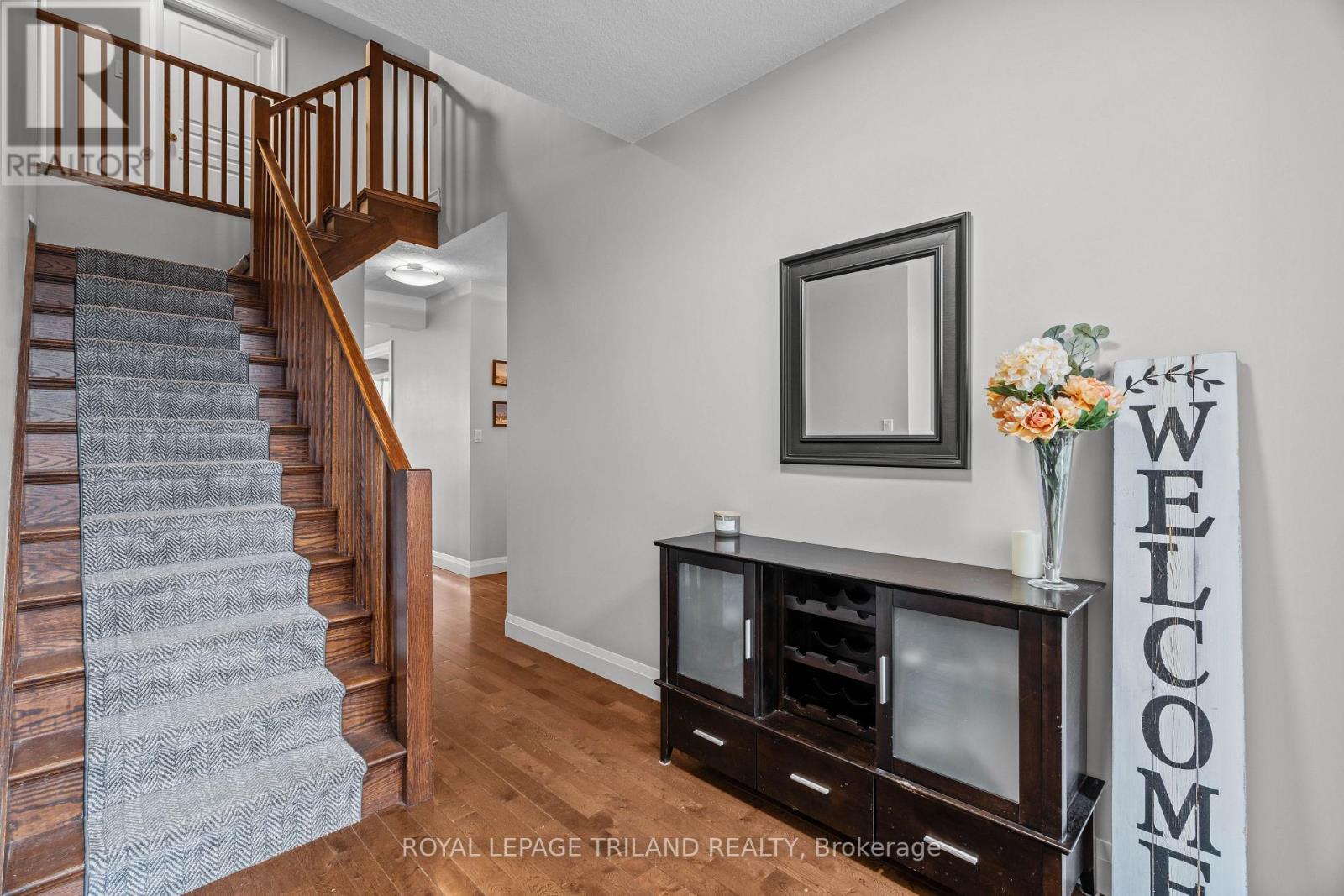 Photo 7 of 41 for 2145 Quarrier Road
