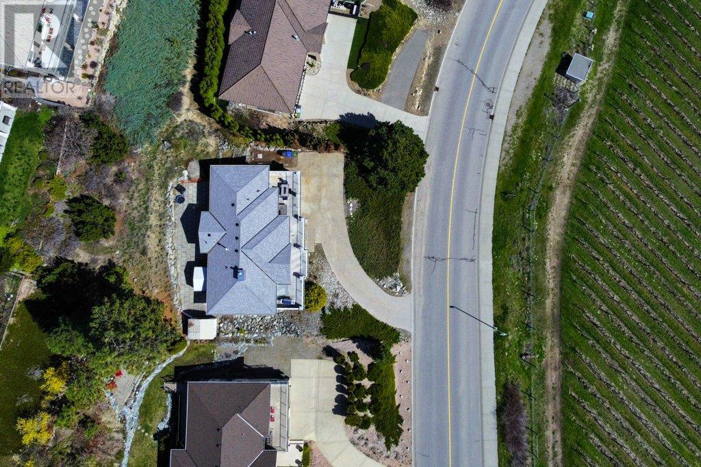 1608 Mission Hill Road, West Kelowna, British Columbia  V4T 2M4 - Photo 3 - 10344066